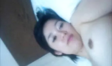 与拉提纳熟女Vicki追逐的狂放的DAP