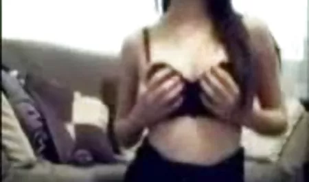 肯德尔和她的女朋友热爱女同性恋